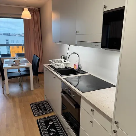Aurinkolahti Modernlux Sleeps 3 Heated Ev Parking Balcony *