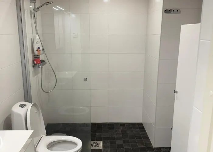 Aurinkolahti Modernlux Sleeps 3 Heated Ev Parking Balcony شقة *