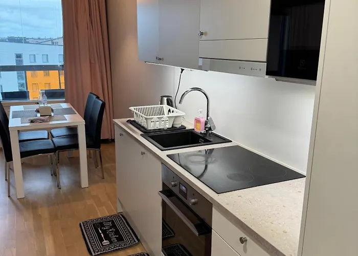 Aurinkolahti Modernlux Sleeps 3 Heated Ev Parking Balcony *